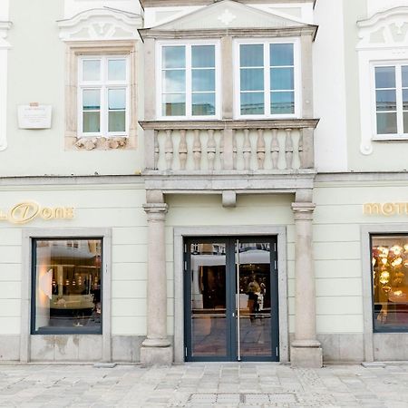 Motel One Linz-Hauptplatz Exterior photo