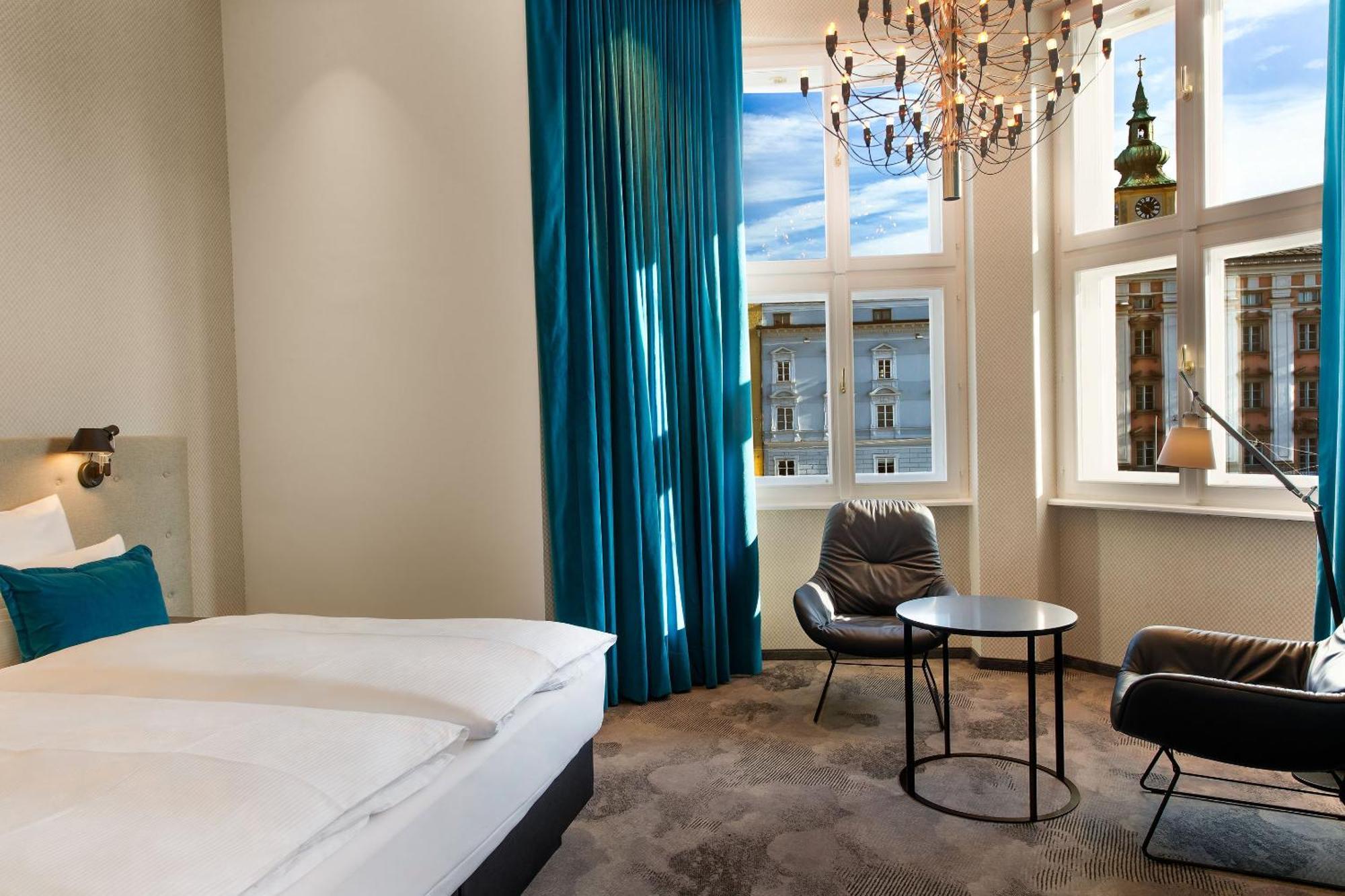 Motel One Linz-Hauptplatz Exterior photo